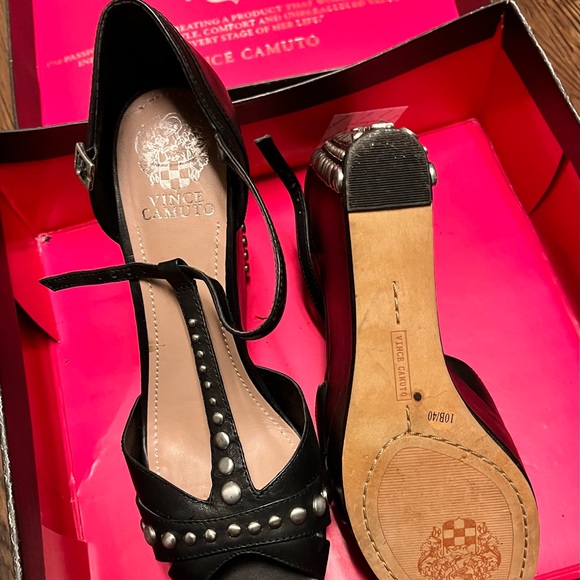 New in box! Retail: $129 Vince Camuto women’s size 10 M! Style VC-Simonas. - Picture 6 of 8